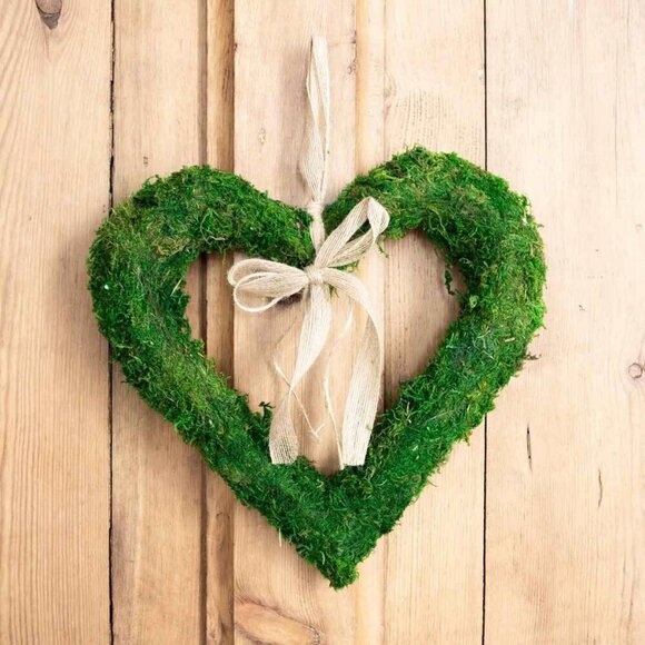 Moss Heart Decor - Picture 1 of 1
